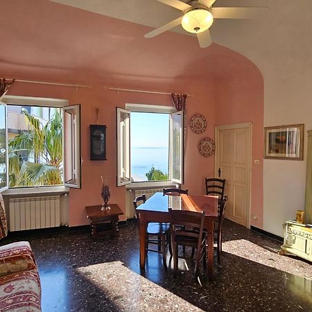 Le Finestre Sul Mare Lägenhet Albissola Marina Exteriör bild