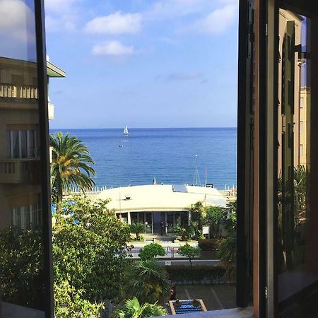 Le Finestre Sul Mare Lägenhet Albissola Marina Exteriör bild