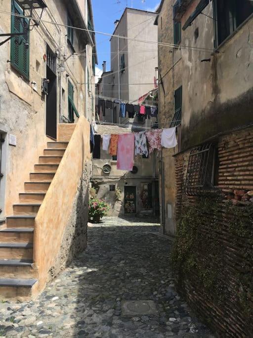 Le Finestre Sul Mare Lägenhet Albissola Marina Exteriör bild